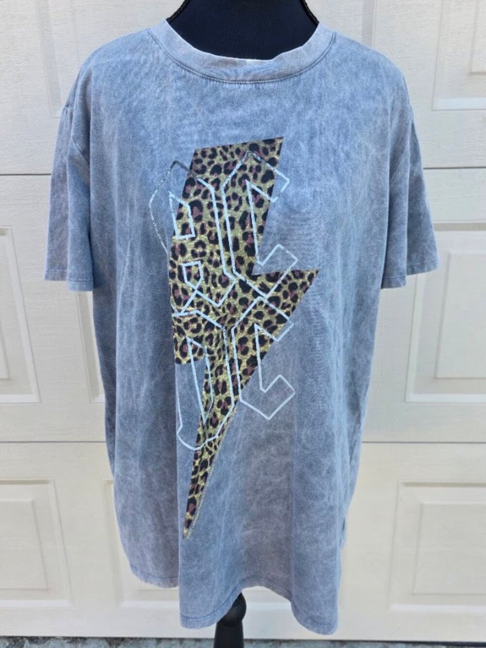 Maurices AC/DC Leopard Lightning Bolt Acid Wash Graphic Tee Medium